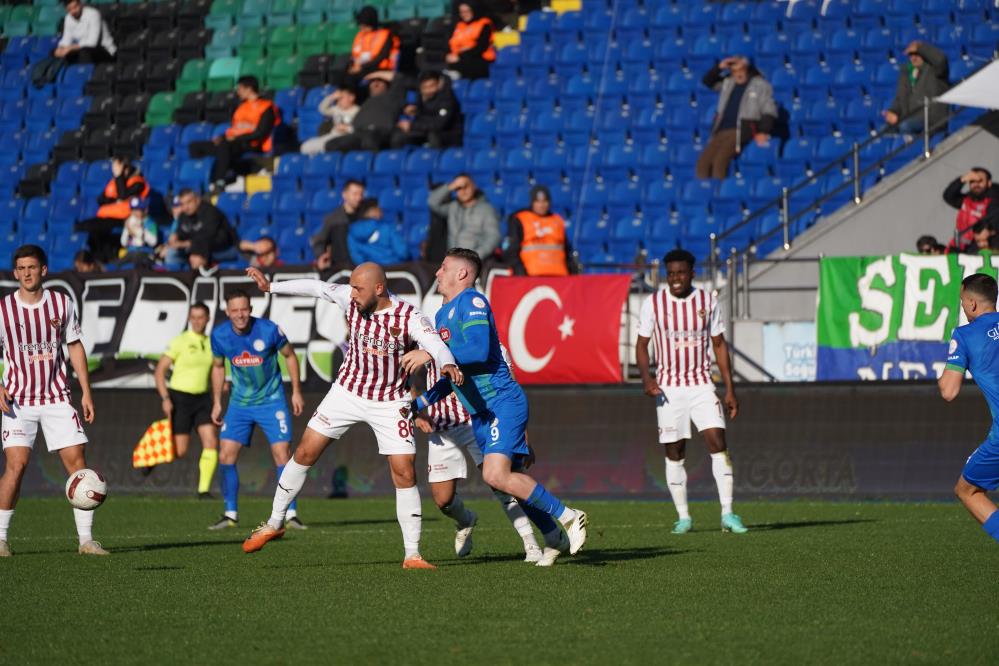 Rizespor Hatayspor'u 2-0 mağlup etti 