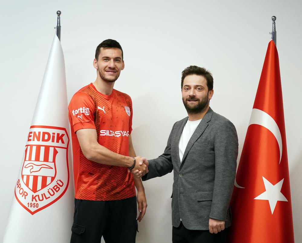 Pendikspor Umut Nayir'i kadrosuna kattı