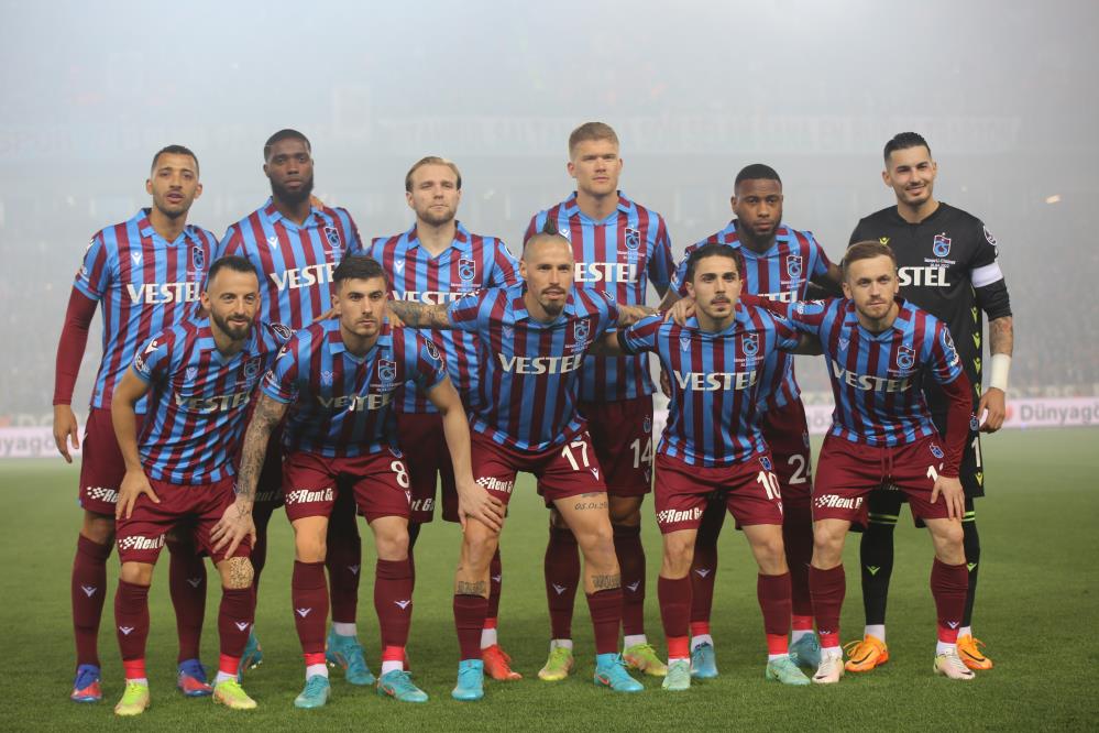 Şampiyon kadrodan vedalar: Trabzonspor'da büyük değişim başladı