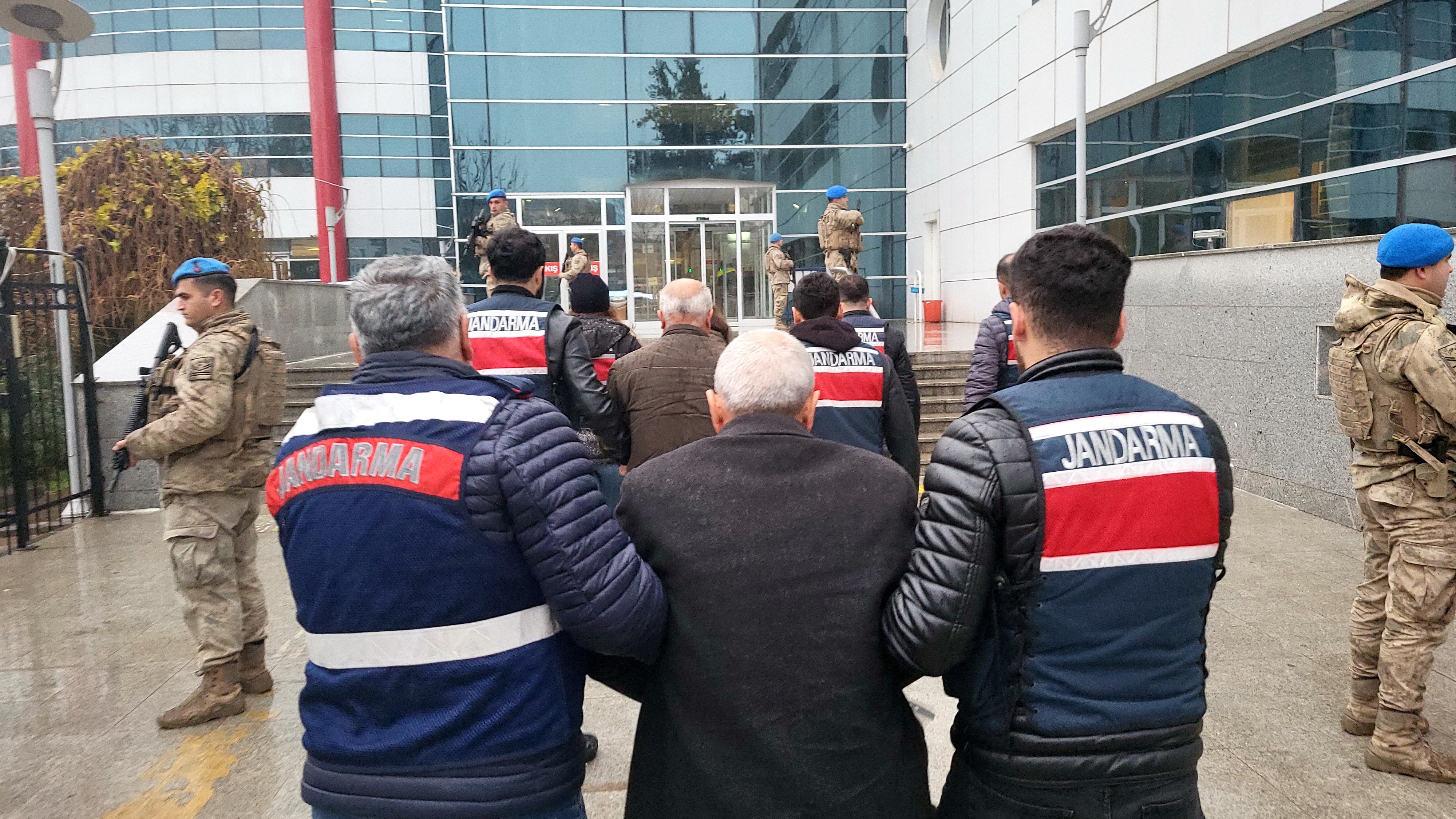 Bdp İl Eş Başkanı Ve 2 Kişi Adliyeye Sevk Edildi