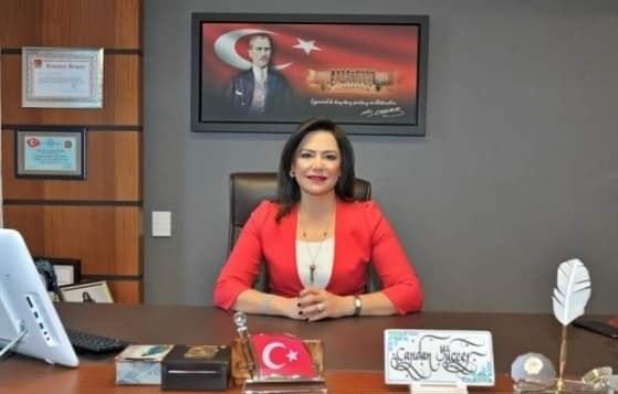 Candan Yüceer Kimdir (2)