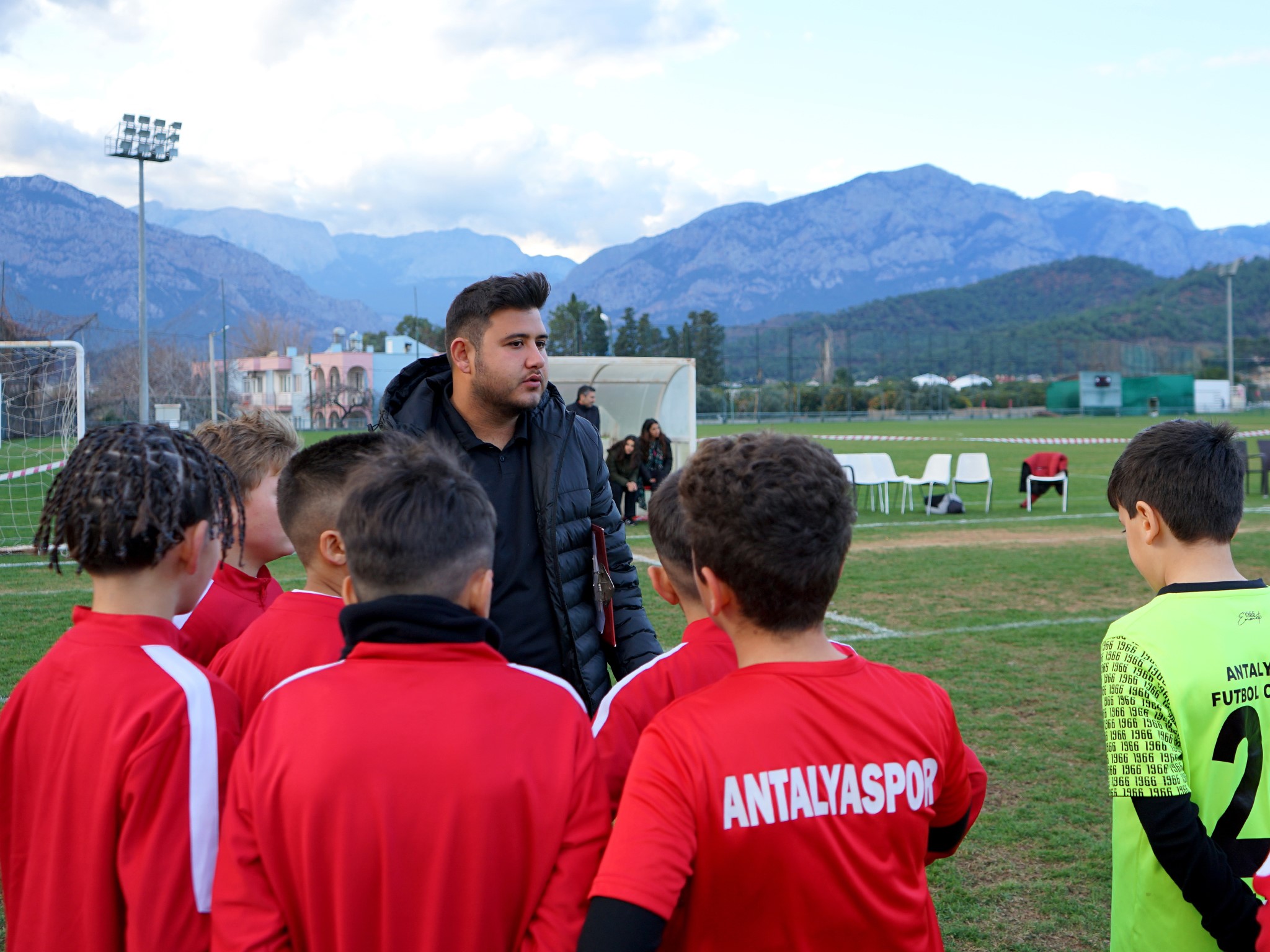 Antalyaspor Futbol Okulu Öğrencileri Kış Kampı'nda Bir Araya Geldi