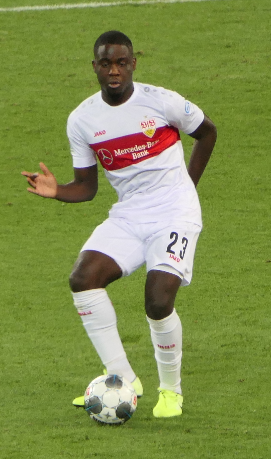 Orel Mangala (1)