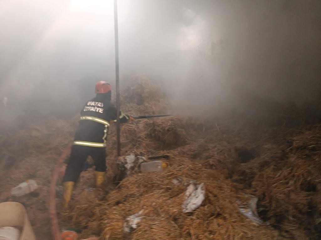 Hatay’da Samanlık Yangınına Itfaiye Ekiplerinden Müdahale3