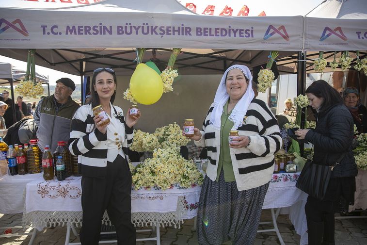 Mersin Tarsus'ta 2. Nergis Şenliği Düzenlendi 