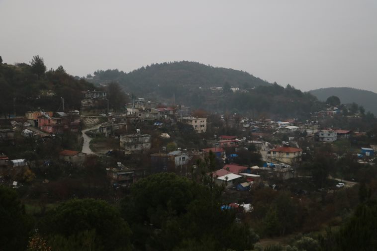 Türkler Uzaya Çıktı Ama Hatay'daki Depremzedeler 'Alo' Kelimesine Hasret! 