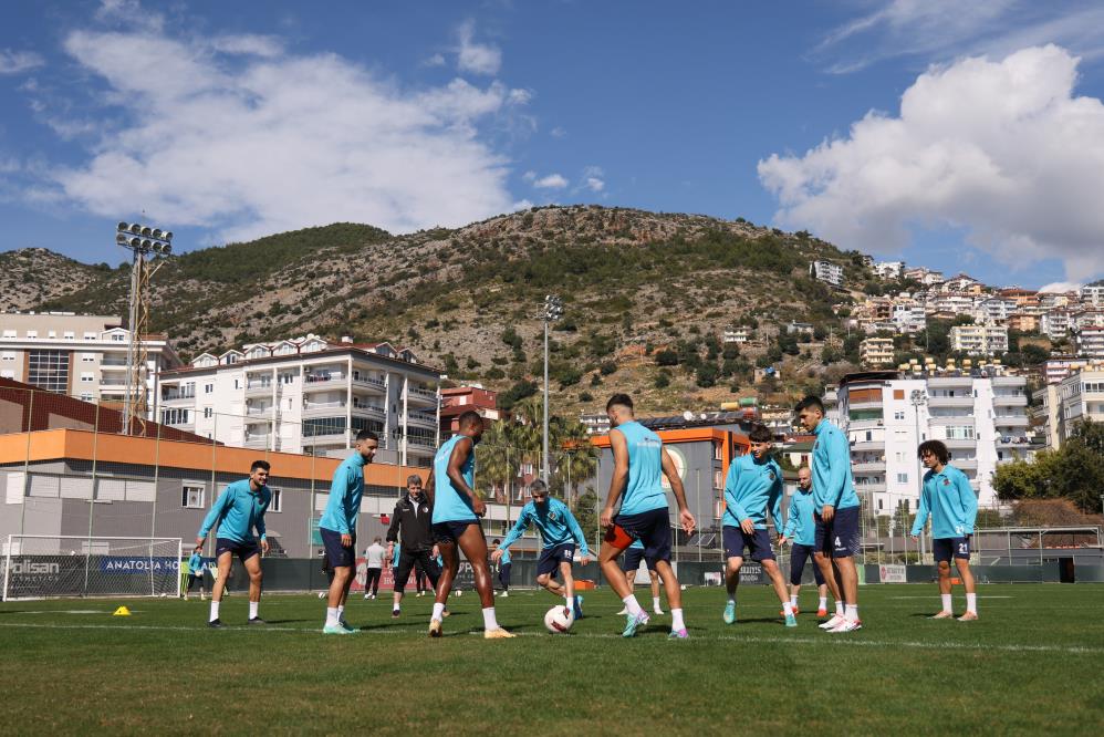 Alanyaspor Fenerbahçe maçının hazırlıklarını  bitirdi