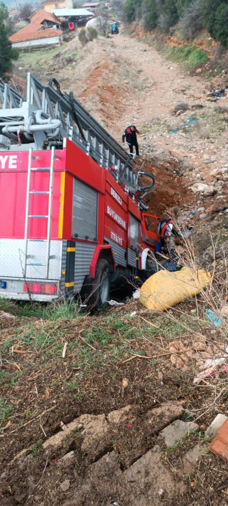 Denizli Beyağaç'ta ev yangınında bir kişi hayatını kaybetti