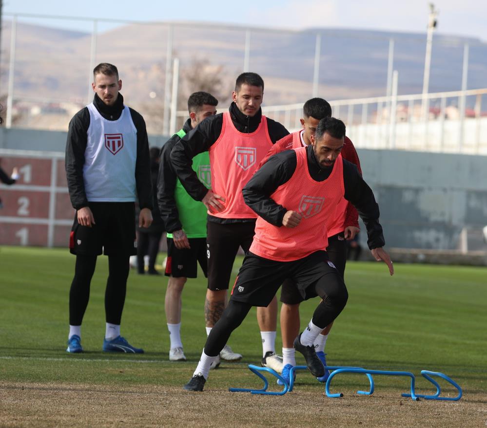 Sivasspor Pendikspor maçı öncesi son antrenmanlarını yaptı