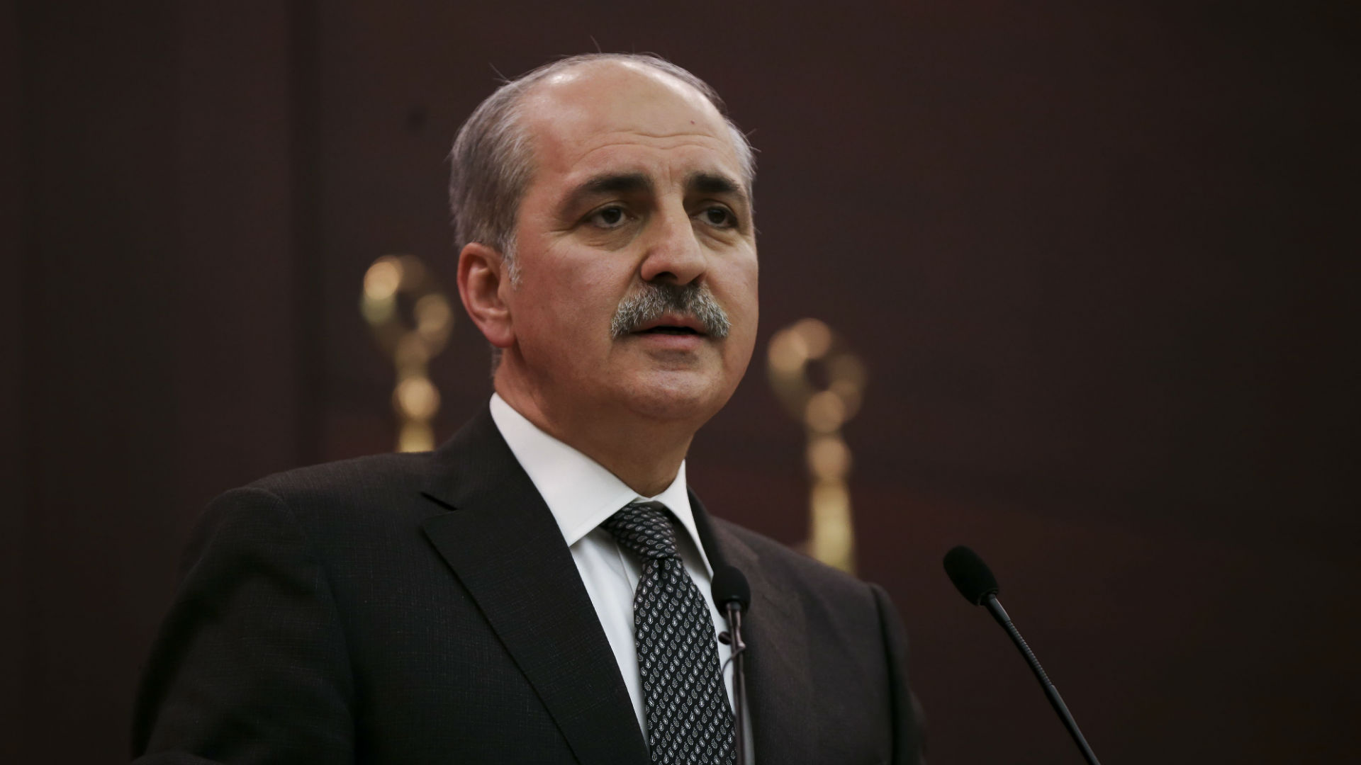 Numan Kurtulmuş