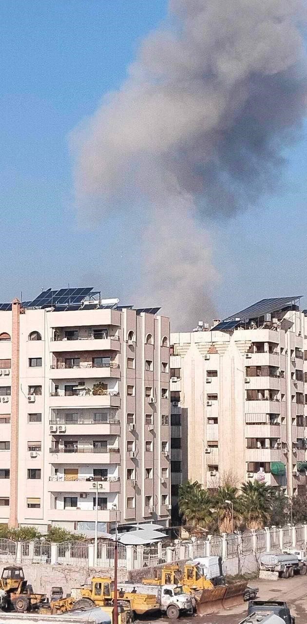 İsrail, Şam’da Yüksek Güvenlikli Mahalleyi Vurdu3