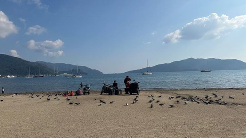 Marmaris'te Şubat Ayında Deniz Keyfi Yaptı 