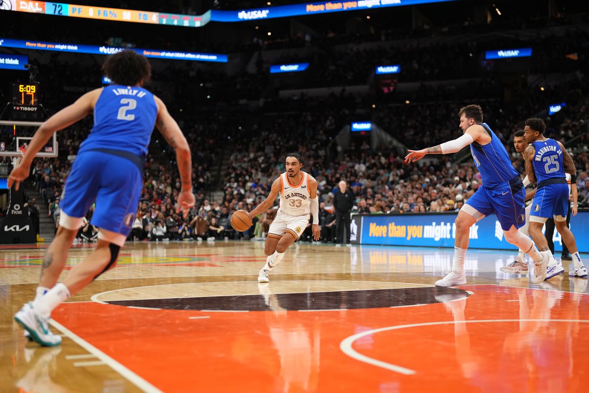 Luka Doncic tripple-double performansıyla galibiyeti getirdi