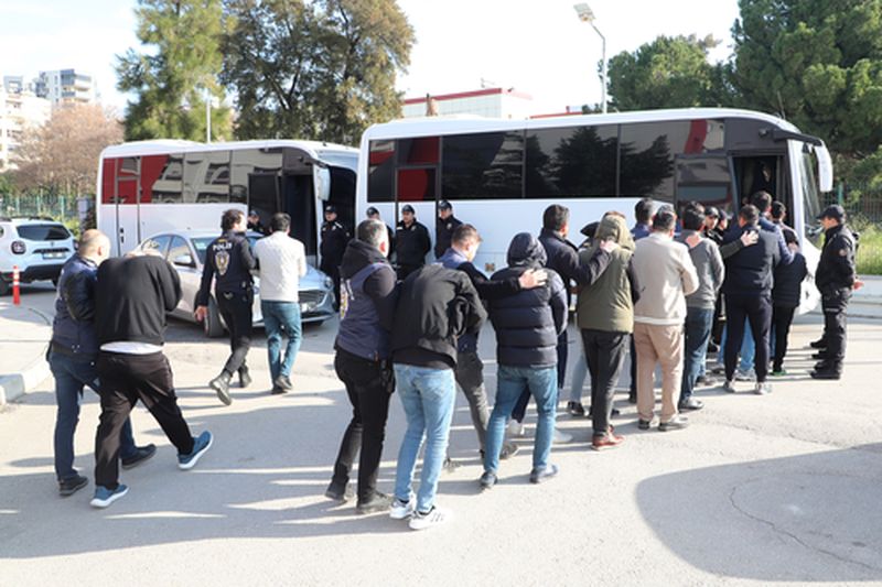 30 Milyar Liralık Dolandırıcılık! Çete Çökertildi  (2) Result