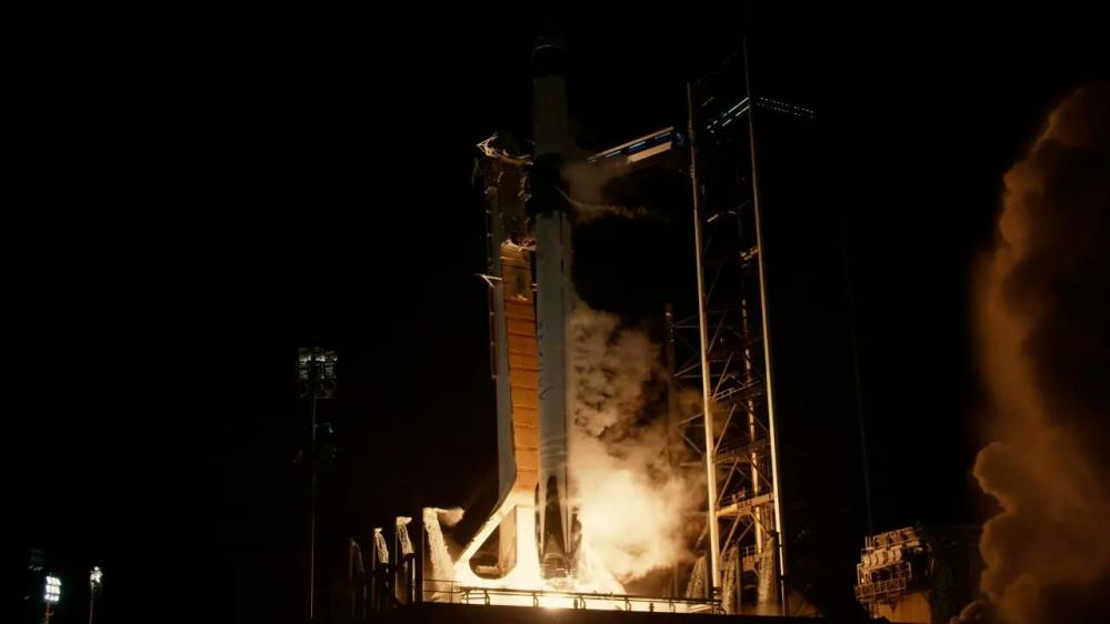 SpaceX Crew-8 görevi için Dragon uzay aracını başarılı bir şekilde fırlattı