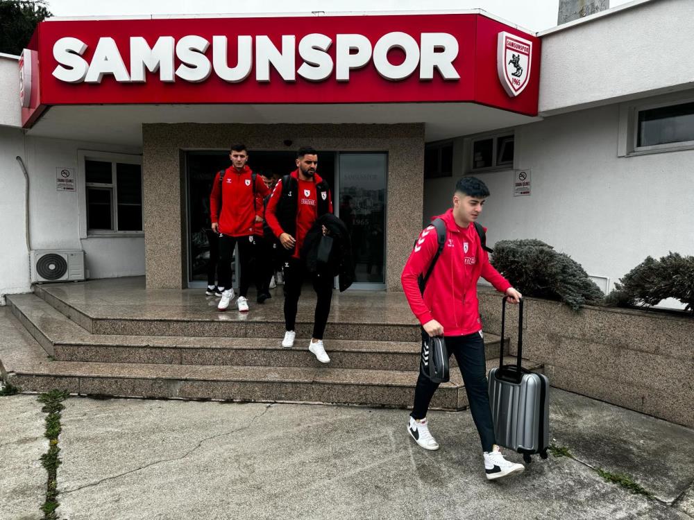 Samsunspor Hatayspor maçı için yola çıktı