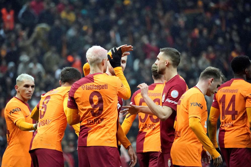 Galatasaray milli maçlar arasında Antalya'da kamp yapacak