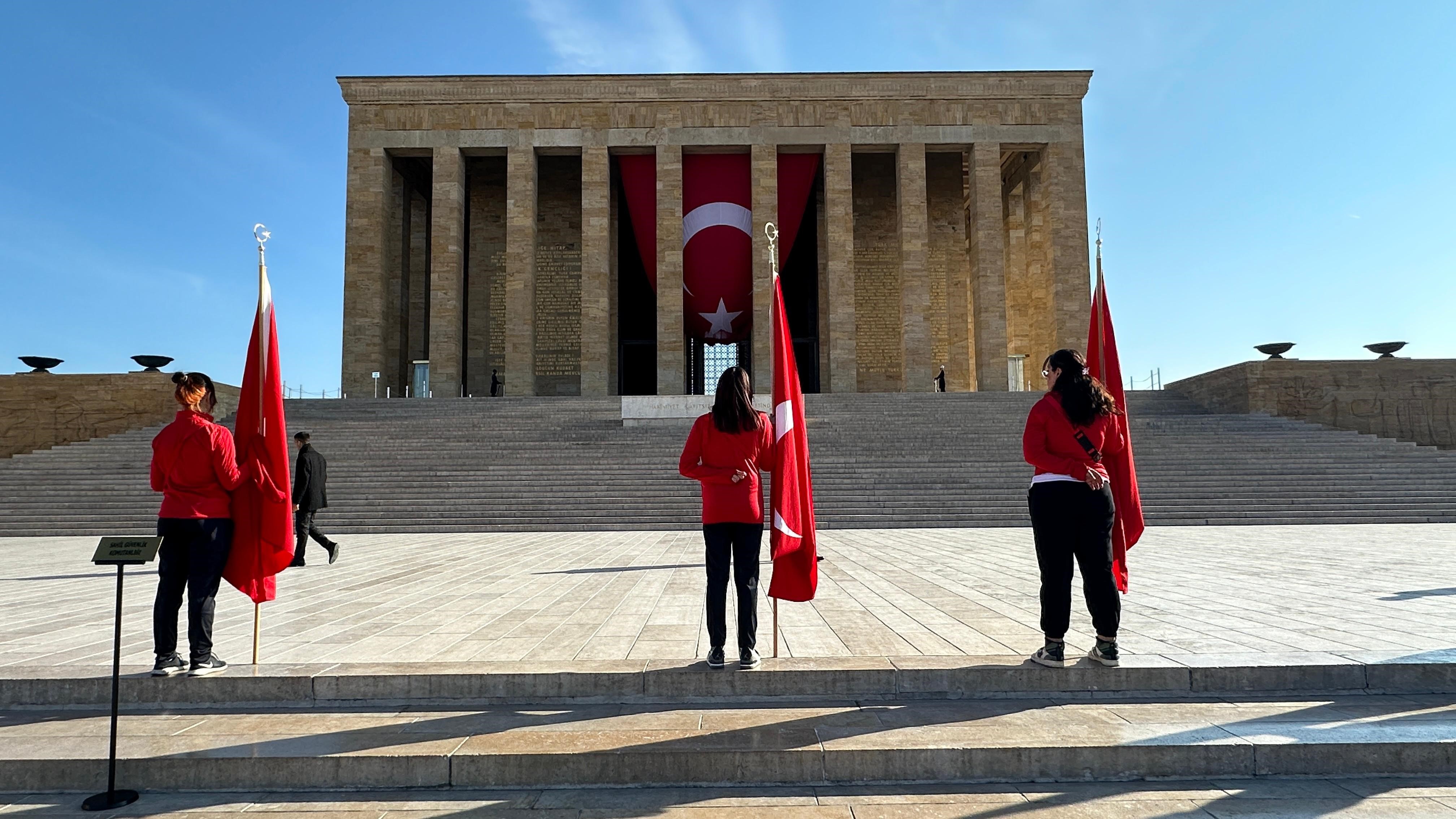 18 Mart Şehitleri Anma ve Çanakkale Zaferi Töreni'ni Anıtkabir'de gerçekleştirdi