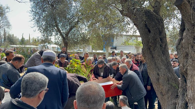 Antalya'da Kalp Krizi Geçiren Polis Hatay'da Toprağa Verildi (2) Result