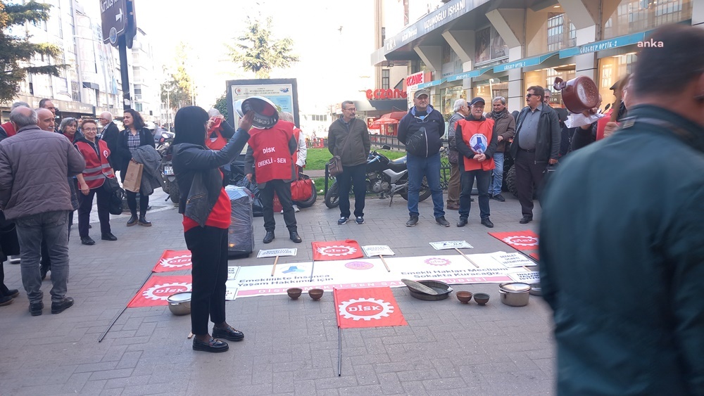 Di̇sk Emekli Sen Samsun Şubesi Protesto Düzenledi!