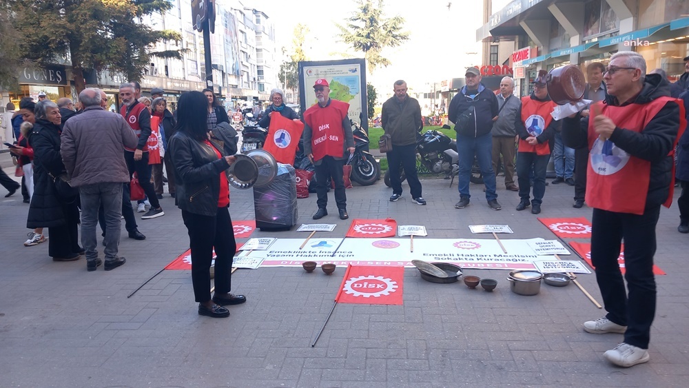 Di̇sk Emekli Sen Samsun Şubesi Protesto Düzenledi!