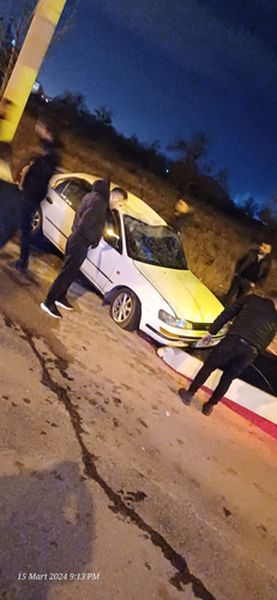 Isparta'da Kamyonet Ile Otomobil Çarpıştı (3) Result