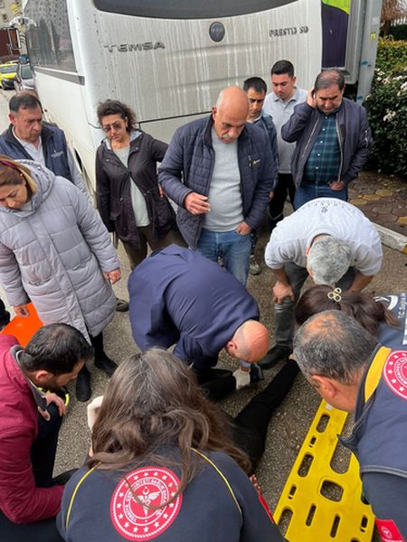 Yaralıya Ilk Müdahale Belediye Başkan Adayından  (3) Result