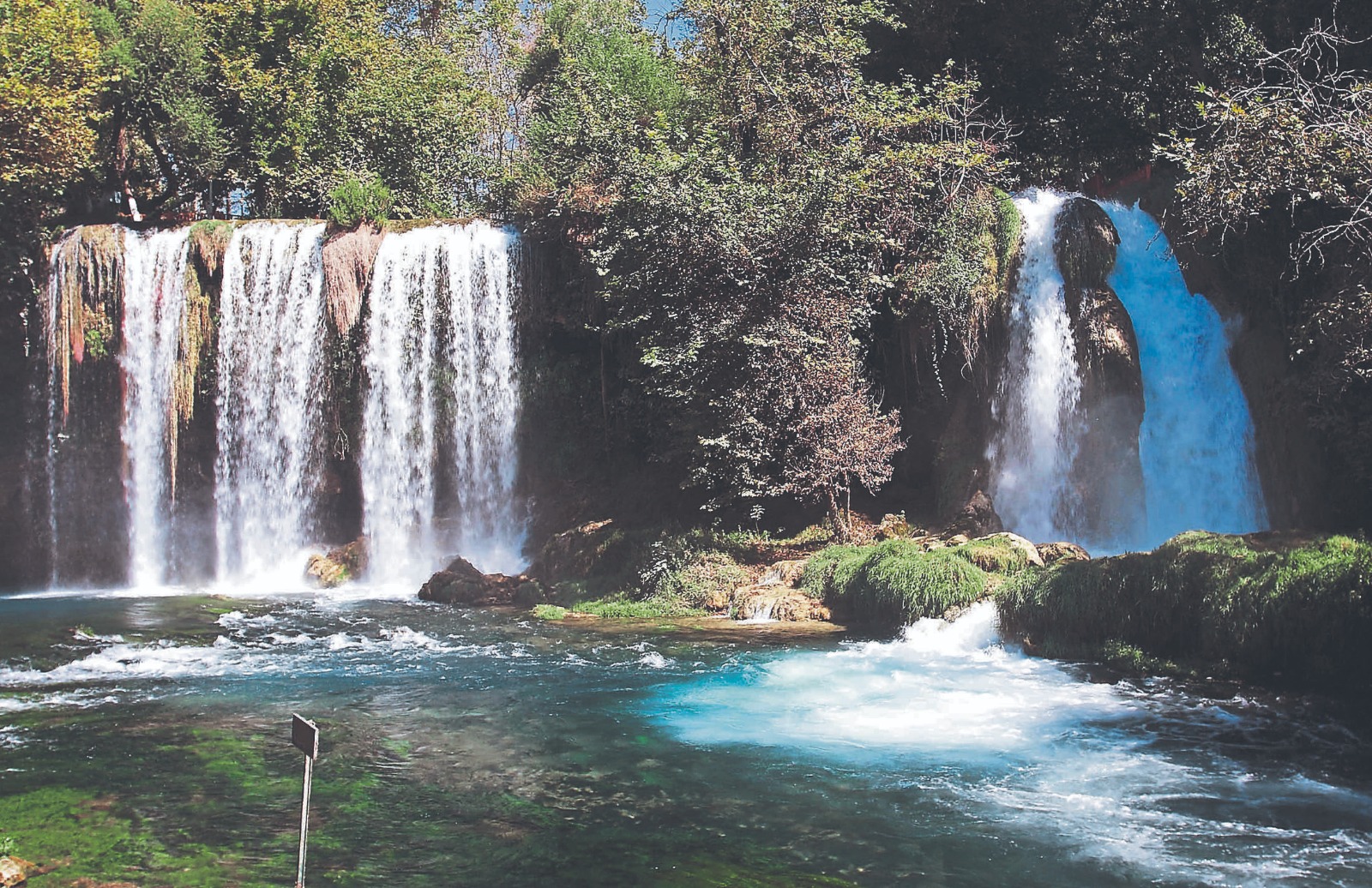 Antalya Düden Şelalesi'nde artan kirlilik endişe veriyor