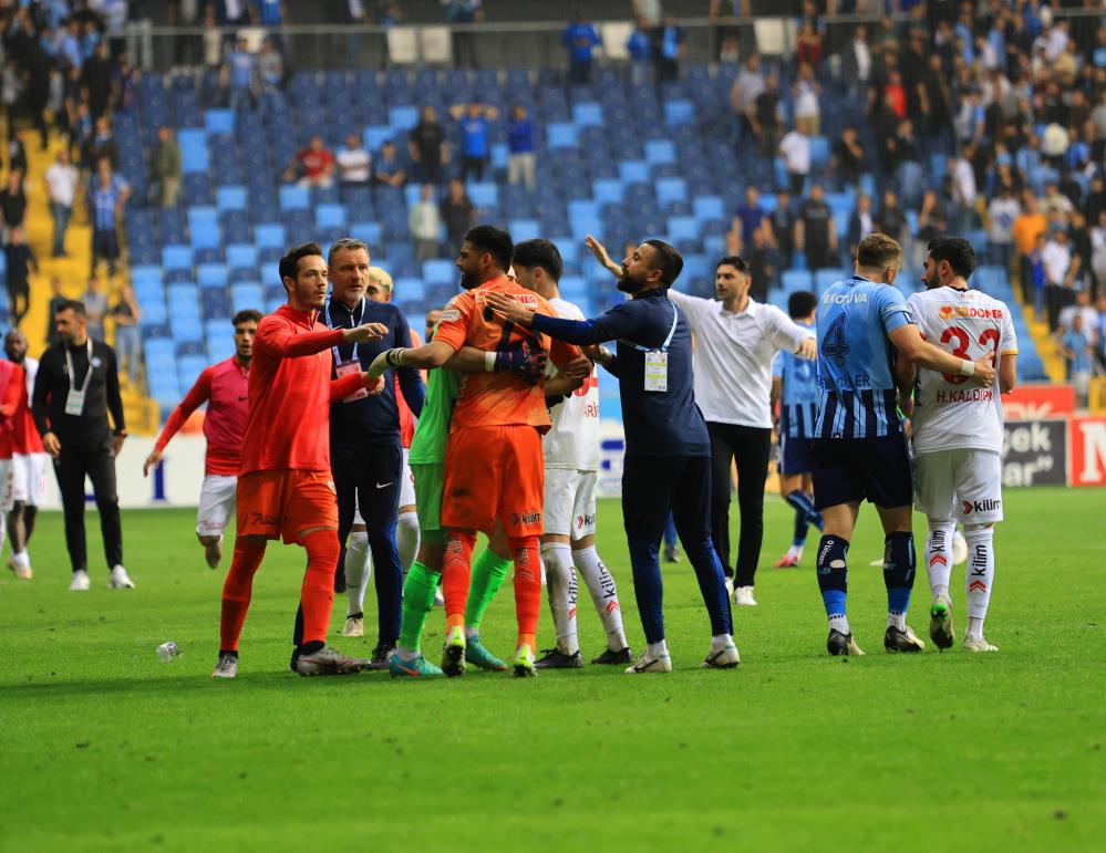 Adana Demirspor ve Kayserispor maçı sonrası kavga çıktı