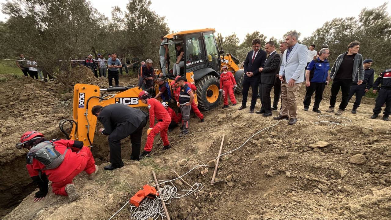 Çanakkale'de toprak kayması: 2 *lü 1 yaralı