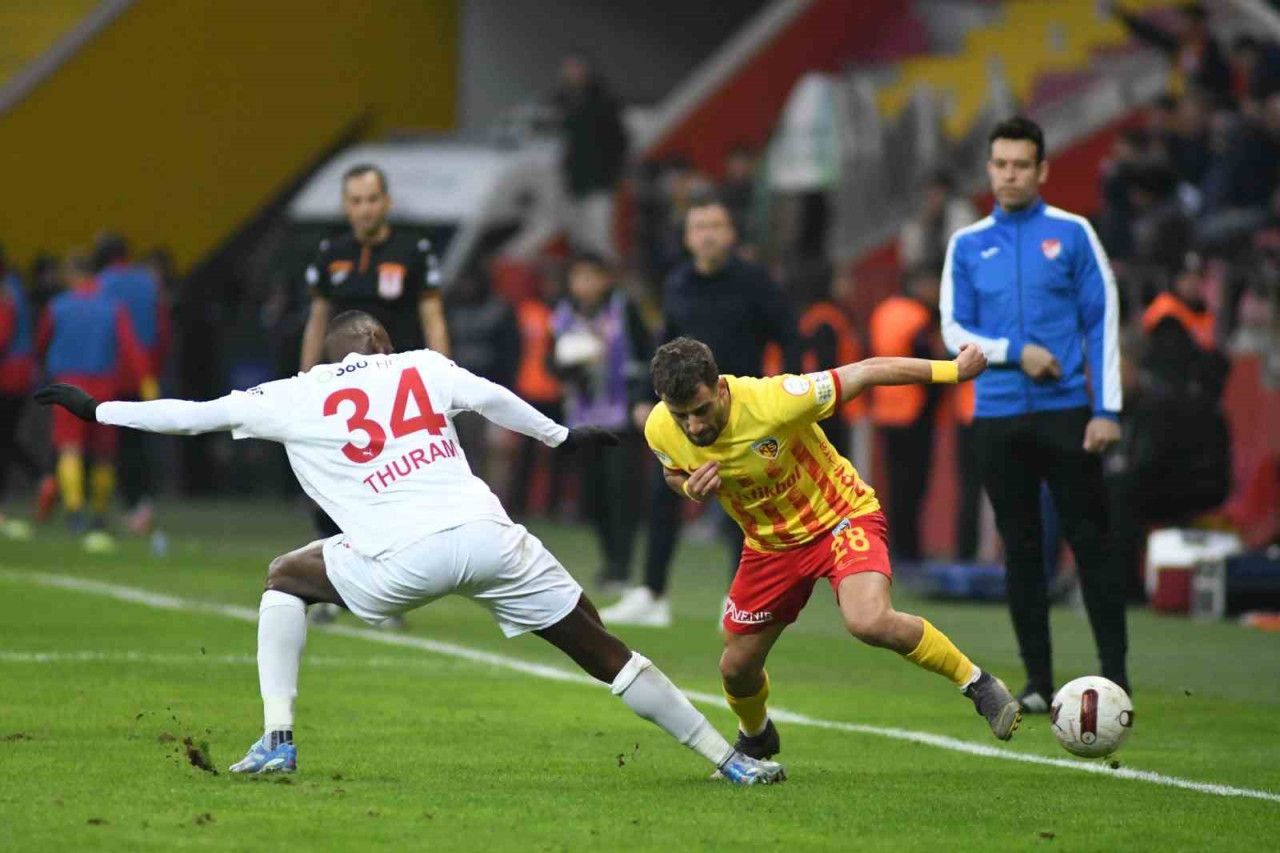 Pendikspor Kayserispor maçı ne zaman saat kaçta hangi kanalda? Muhtemel 11'ler