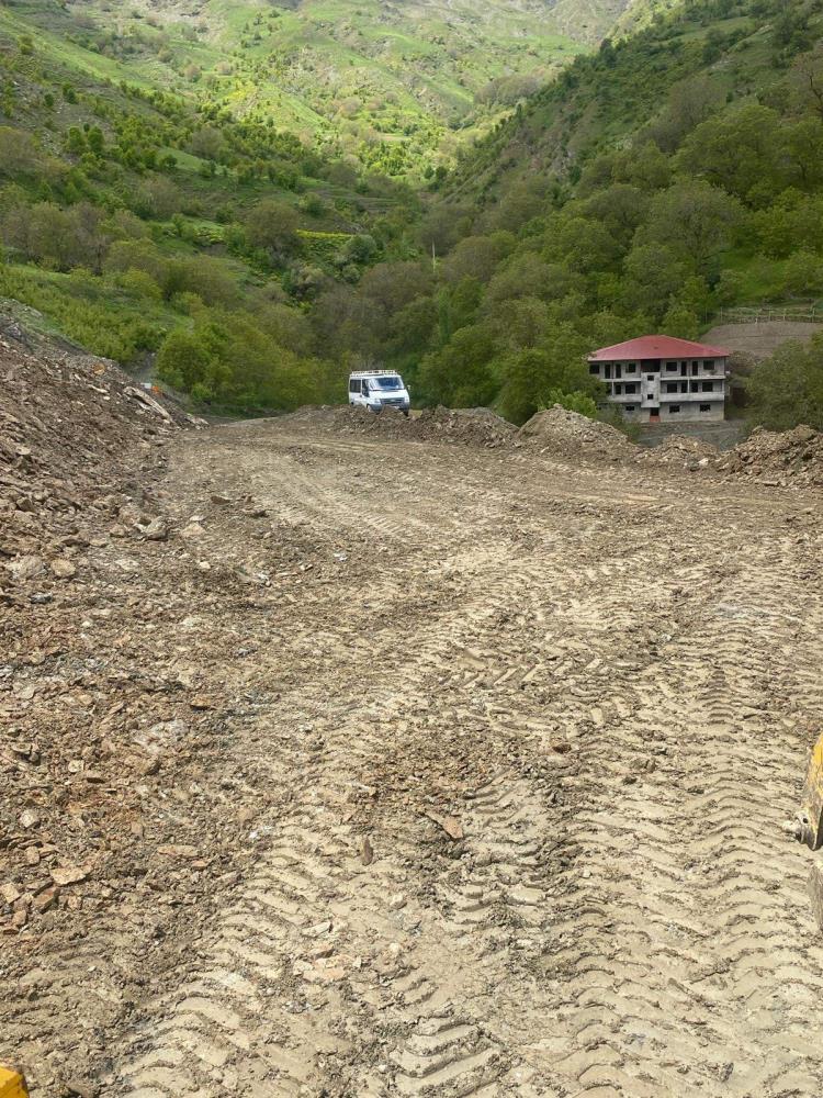 Heyelan sonrası kapalı yollar tekrar açıldı