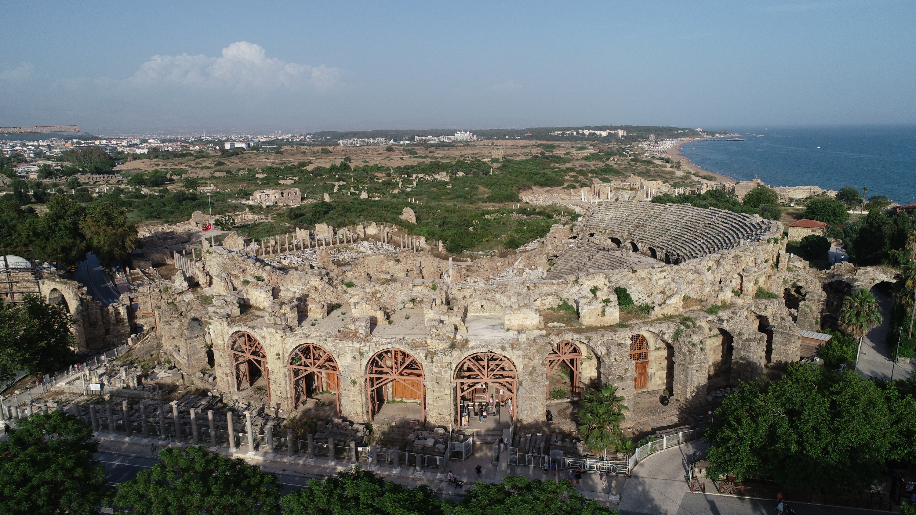 Antalya'nın tarihi Side Antik Kenti'nde Kalliope Mozaiği bulundu