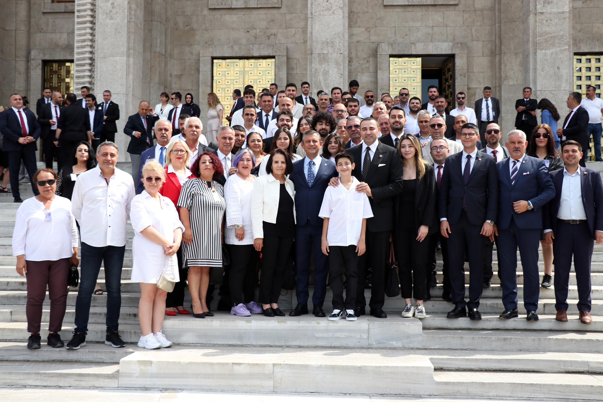 İYİ Parti'den istifa eden milletvekili Aykut Kaya CHP'ye katıldı