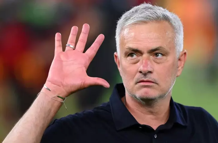 Mourinho'nun Fenerbahçe'den Alacağı Maaş Dudak Uçuklattı!