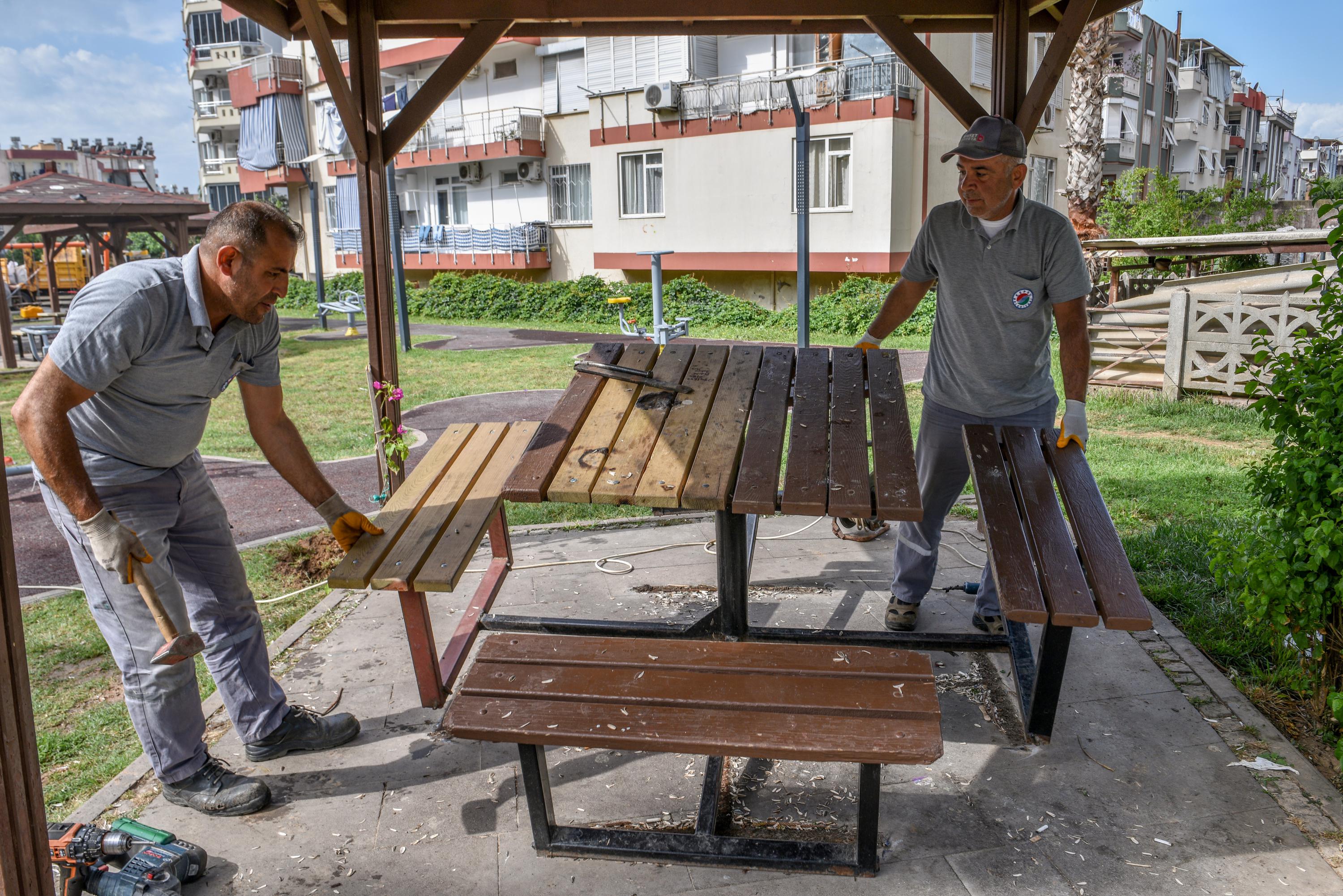 Kepez'de İsmet İnönü Parkı yenilendi