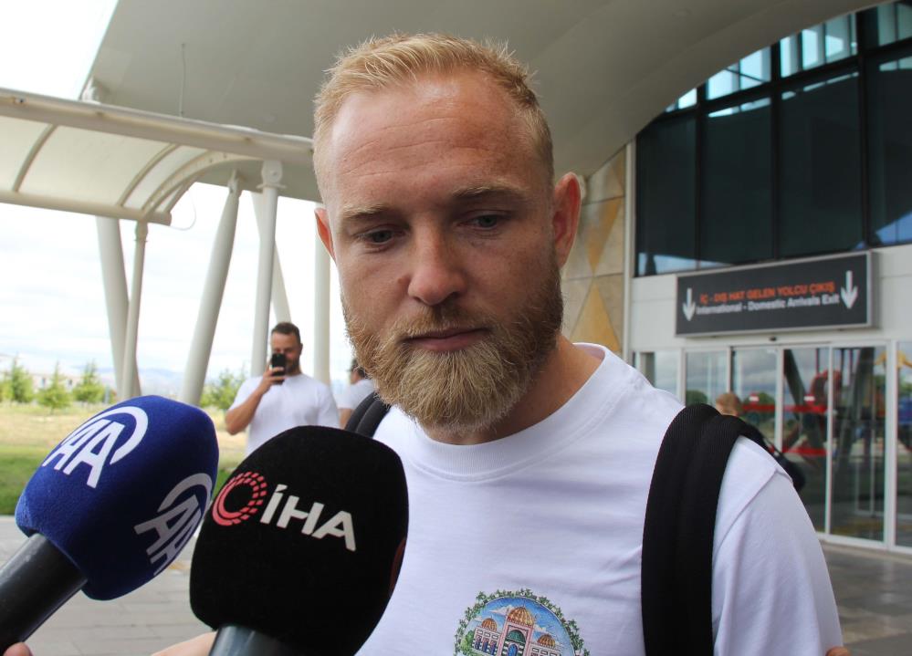 Sivasspor'un yeni transferi Pritchard Sivas'a geldi