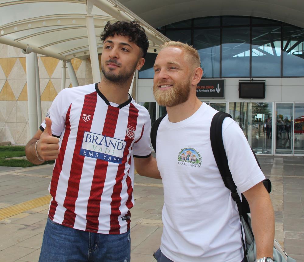 Sivasspor'un yeni transferi Pritchard Sivas'a geldi