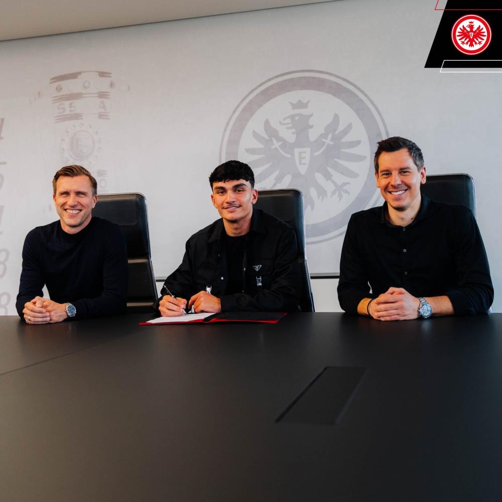 Genç yetenek Can Uzun Eintracht Frankfurt'a transfer oldu