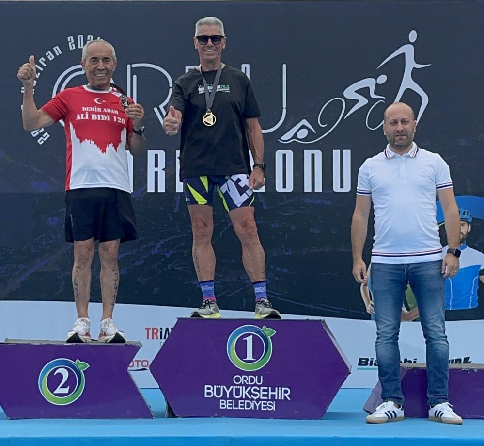 Antalyalı 'Demir Adam' lakaplı Ali Bıdı Ordu Triatlon Türkiye Kupası'nda ikincilik kazandı