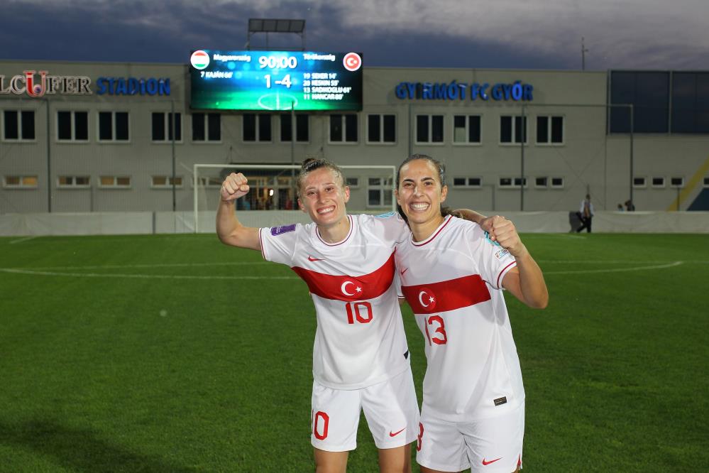 A Milli Kadın Futbol Takımı Macaristan’ı 4-1 mağlup ederek play-off biletini aldı