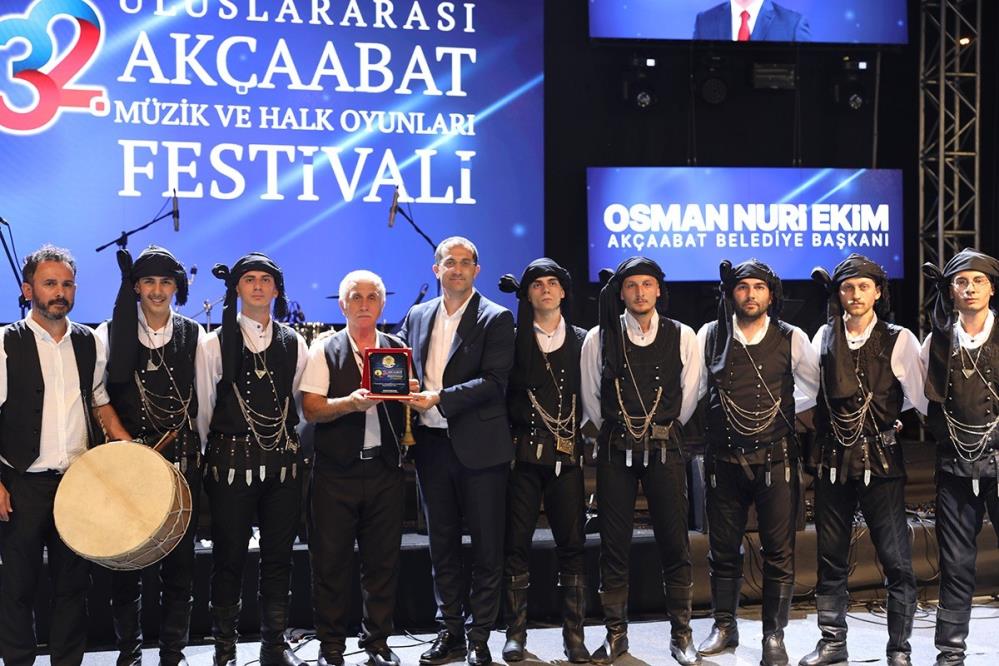 Akçaabat Müzik ve Halk Oyunları Festivali coşkuyla tamamlandı