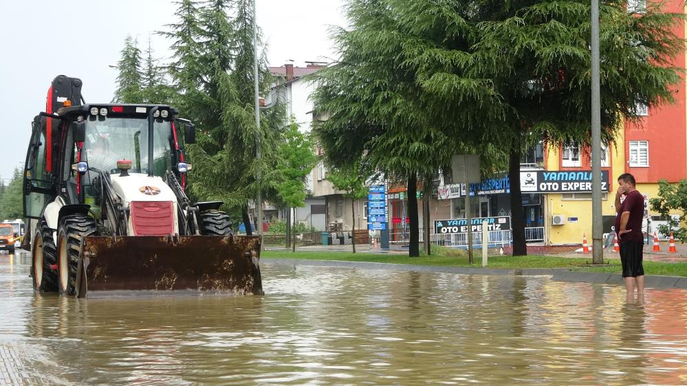 Şiddetli yağış Ordu'yu vurdu: Hayat felç oldu