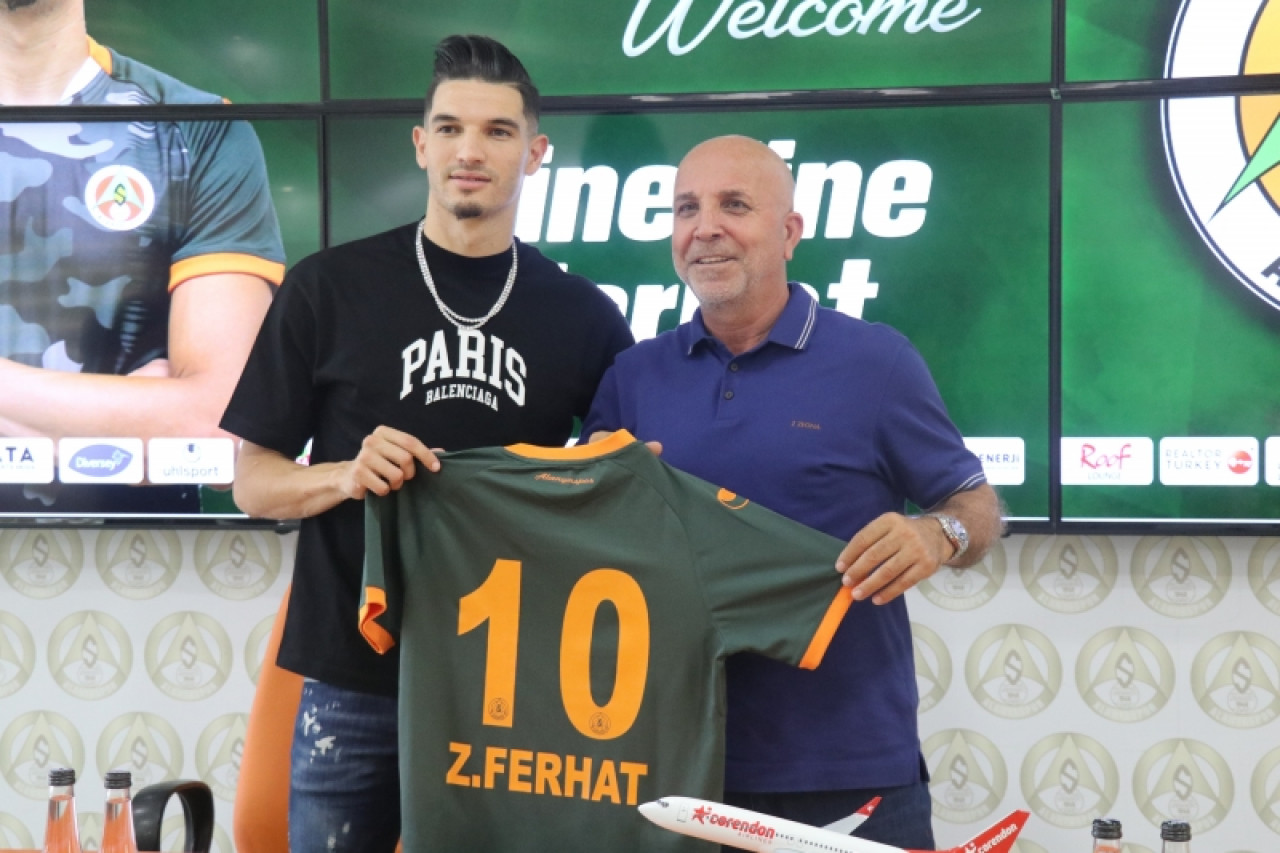  Alanyaspor’dan ortaya takviye