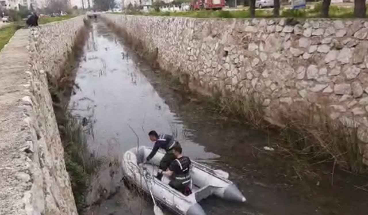 Alkışlar itfaiye ekiplerine  “CANDOST KURTARILDI”      