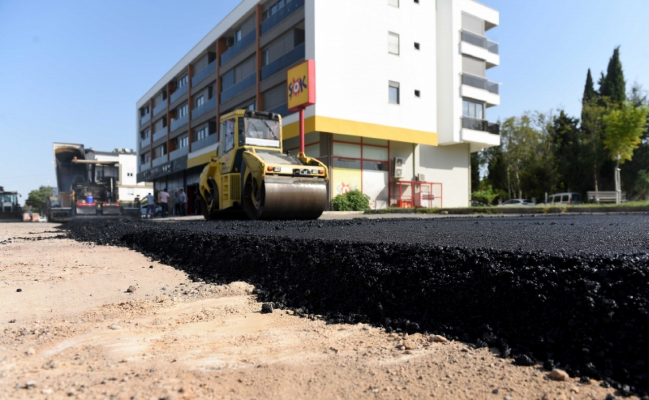 Cadde ve sokaklar yenileniyor