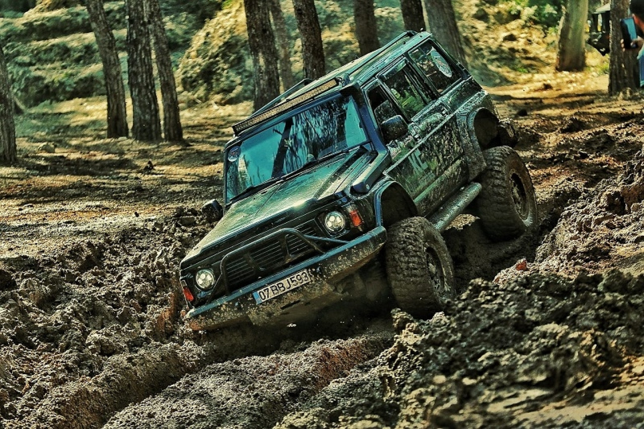 Off-Road yarışları nefes kesti