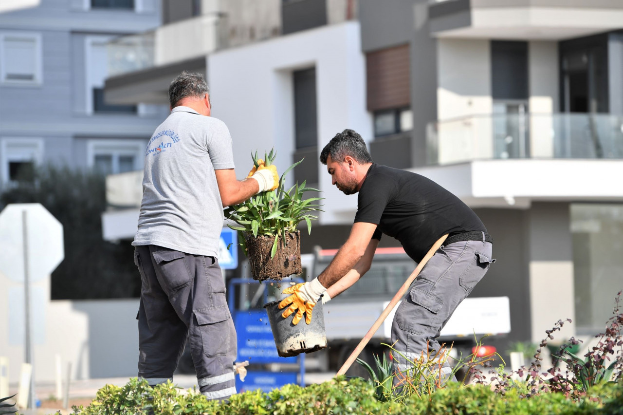 Konyaaltı güzelleşiyor