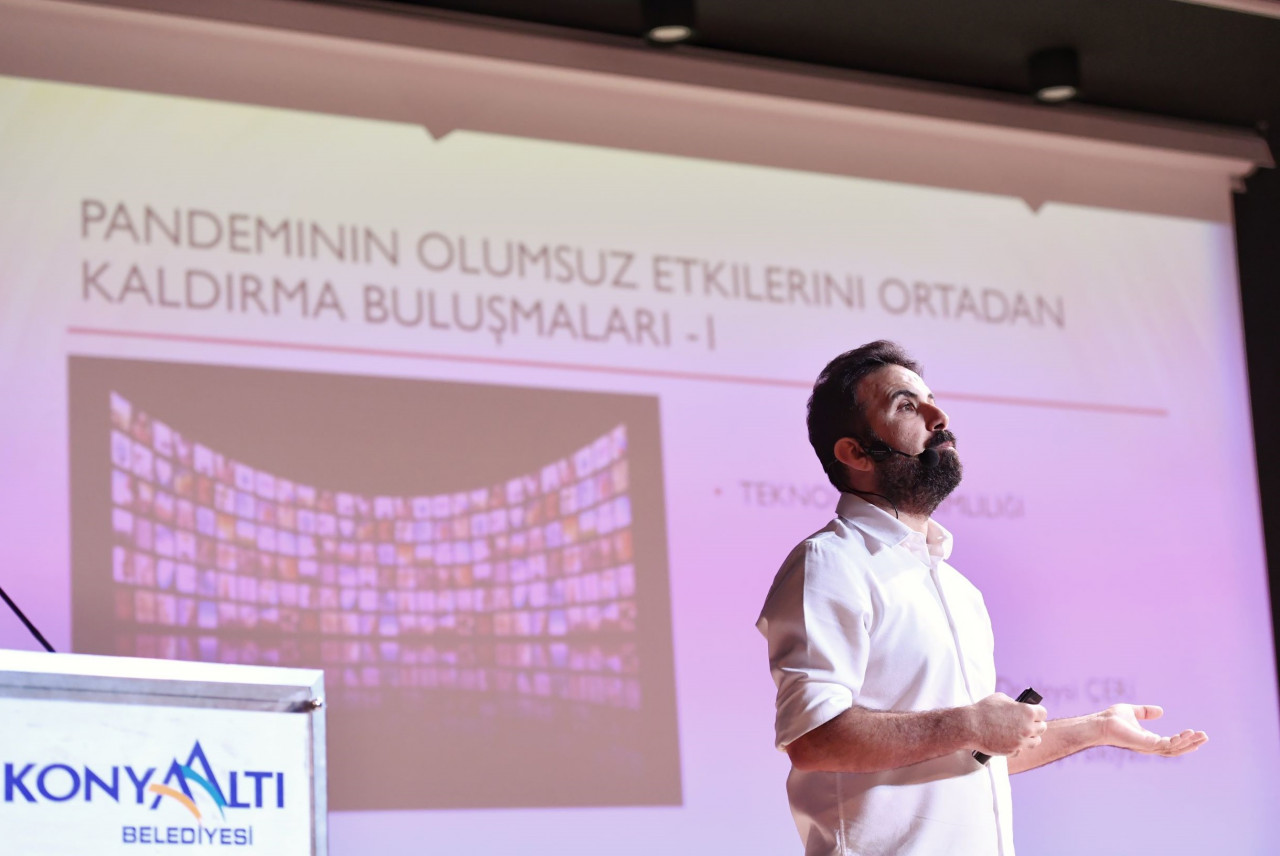 Konyaaltı’nda bağımlılık semineri