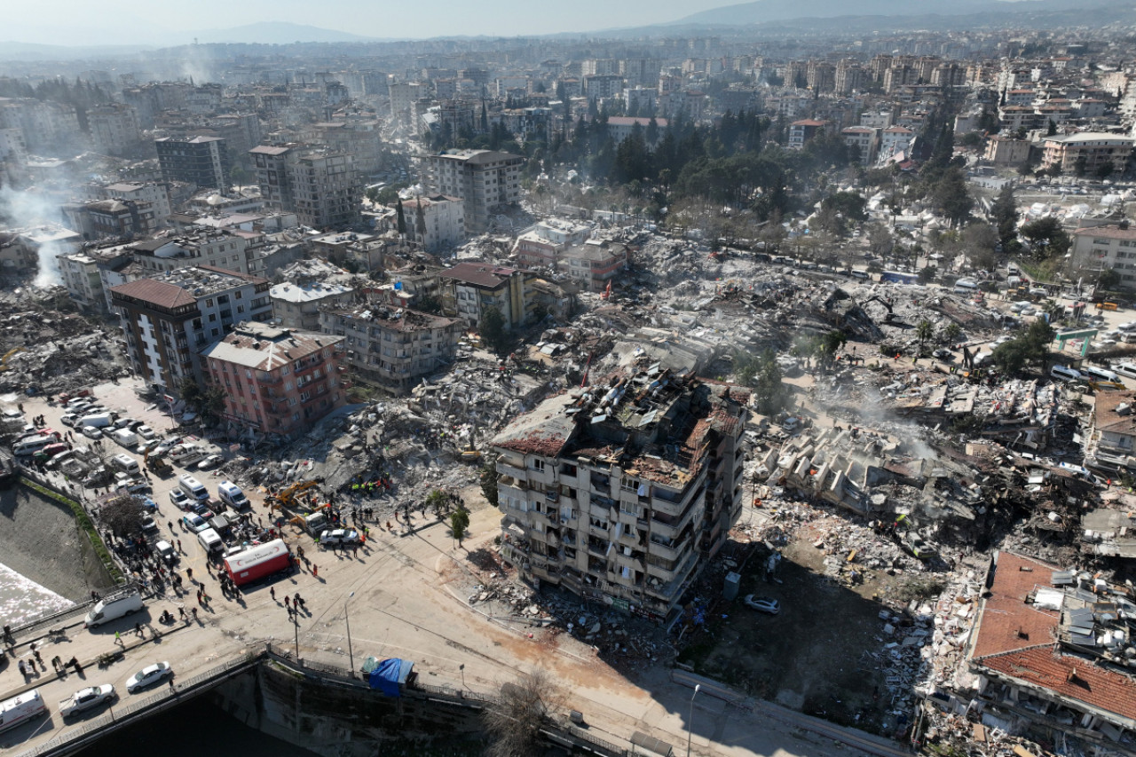 Hatay'da meydana gelen depremlerde 3 ölü, 213 yaralı